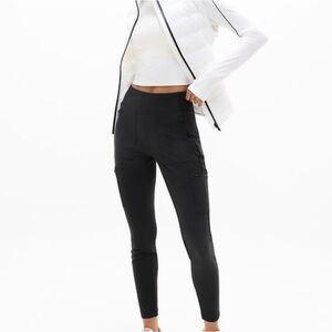 Headlands Hybrid High Rise Cargo Legging